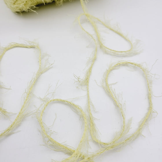 COTTON FRINGE YARN