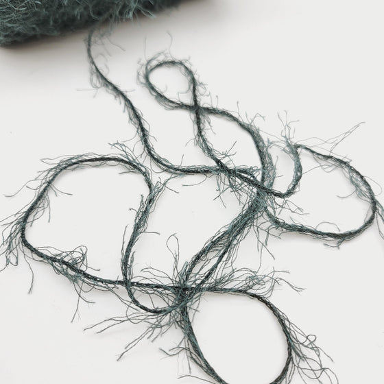 COTTON FRINGE YARN