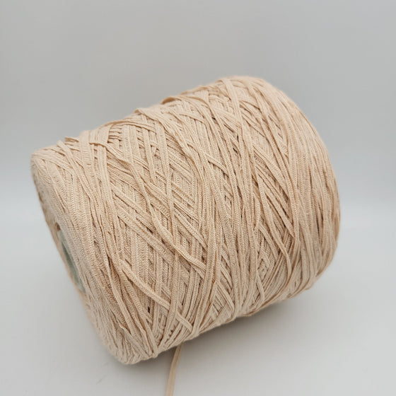 Italian wool
premium yarn
handcrafted knitting supplies