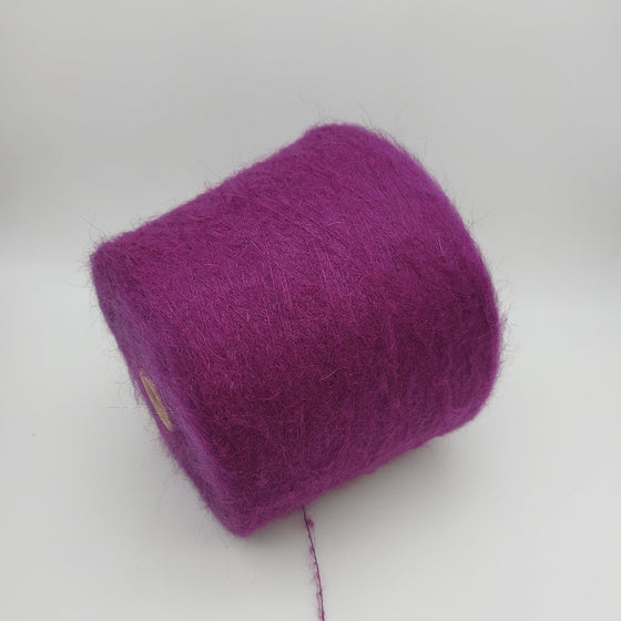 Italian wool
premium yarn
handcrafted knitting supplies