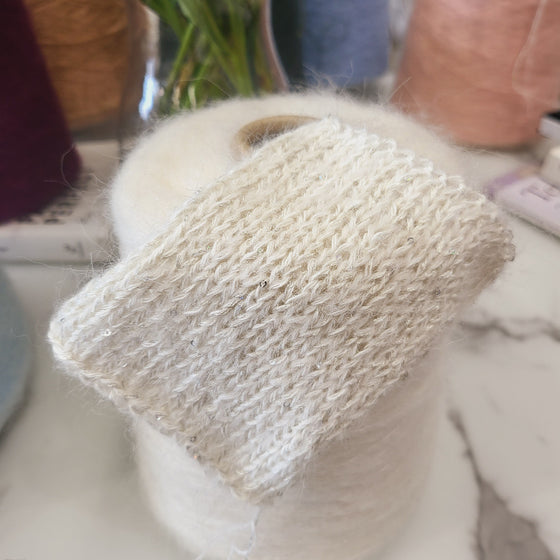 Italian wool
premium yarn
handcrafted knitting supplies