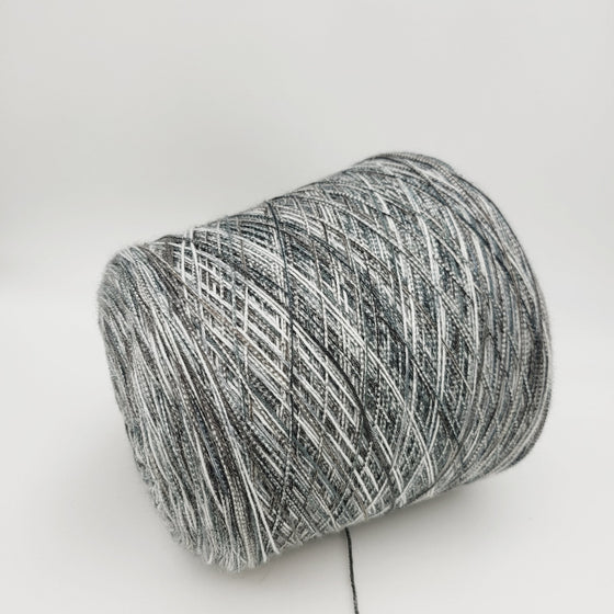 Italian wool
premium yarn
handcrafted knitting supplies