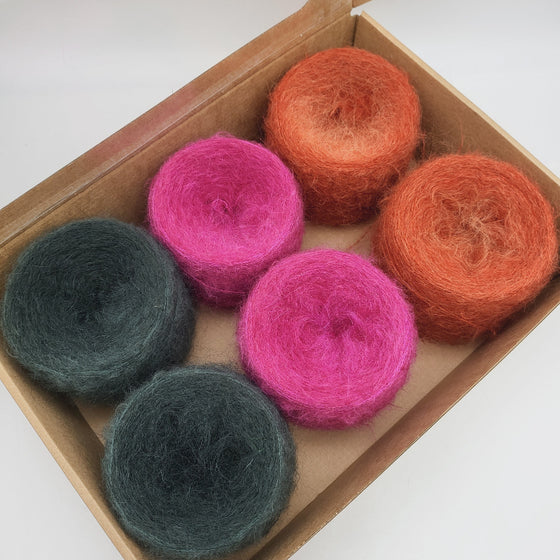 Italian wool
premium yarn
handcrafted knitting supplies