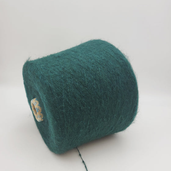 Italian wool
premium yarn
handcrafted knitting supplies
