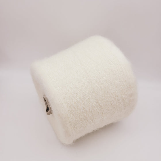 Italian wool
premium yarn
handcrafted knitting supplies
