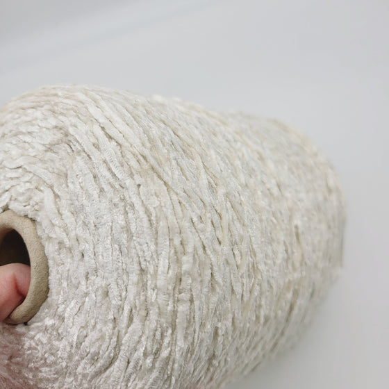 Italian wool
premium yarn
handcrafted knitting supplies