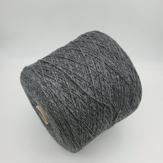 Italian wool
premium yarn
handcrafted knitting supplies