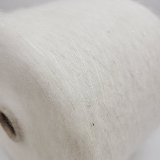 Italian wool
premium yarn
handcrafted knitting supplies