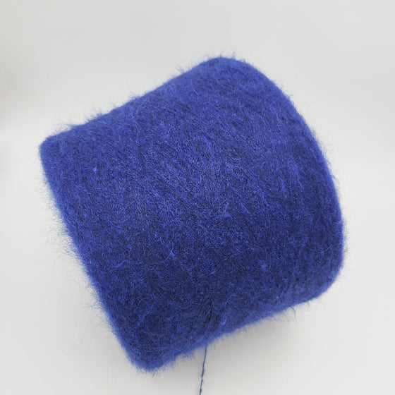 Italian wool
premium yarn
handcrafted knitting supplies