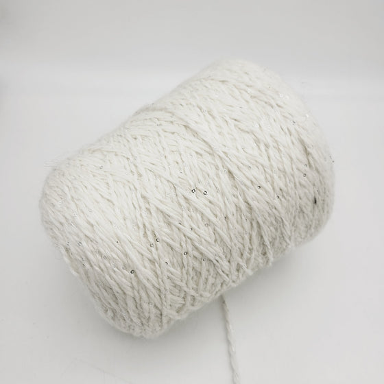 Italian wool
premium yarn
handcrafted knitting supplies