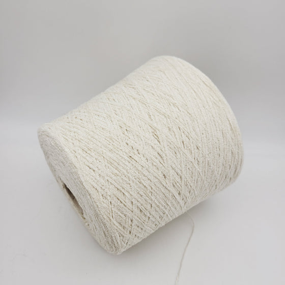 Italian wool
premium yarn
handcrafted knitting supplies