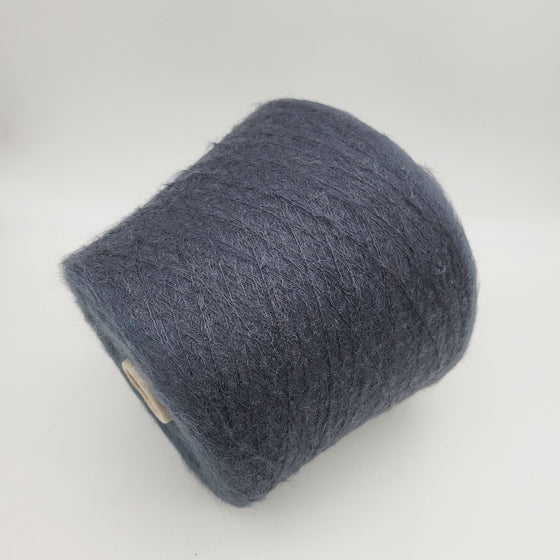 Italian wool
premium yarn
handcrafted knitting supplies