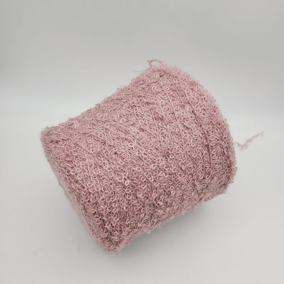 Italian wool
premium yarn
handcrafted knitting supplies