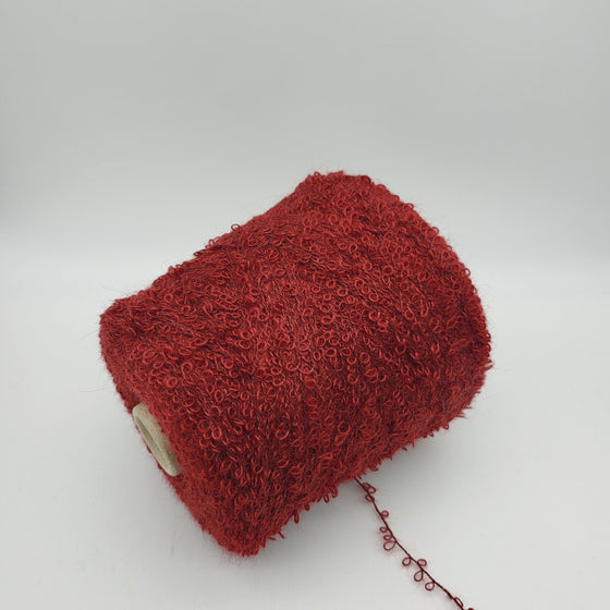 Italian wool
premium yarn
handcrafted knitting supplies