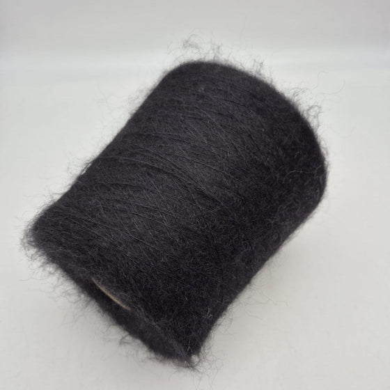 Italian wool
premium yarn
handcrafted knitting supplies
